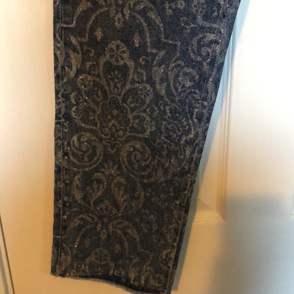 New Authentic Dolce and Gabbana jeans - Picture 6 of 13